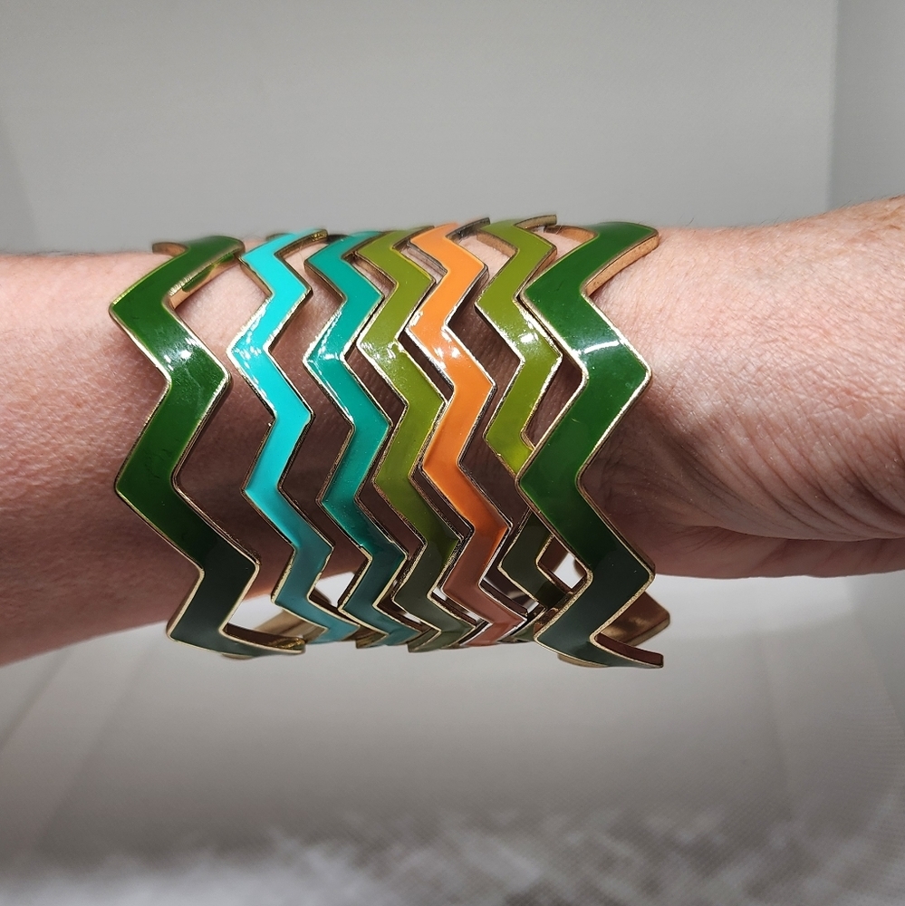 Chevron zig zag bangles